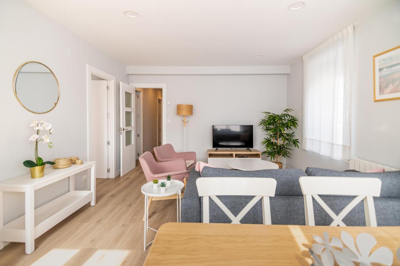 Villa Marta - Apartamentos Centricos Junto Al Mar Castro Urdiales Ngoại thất bức ảnh